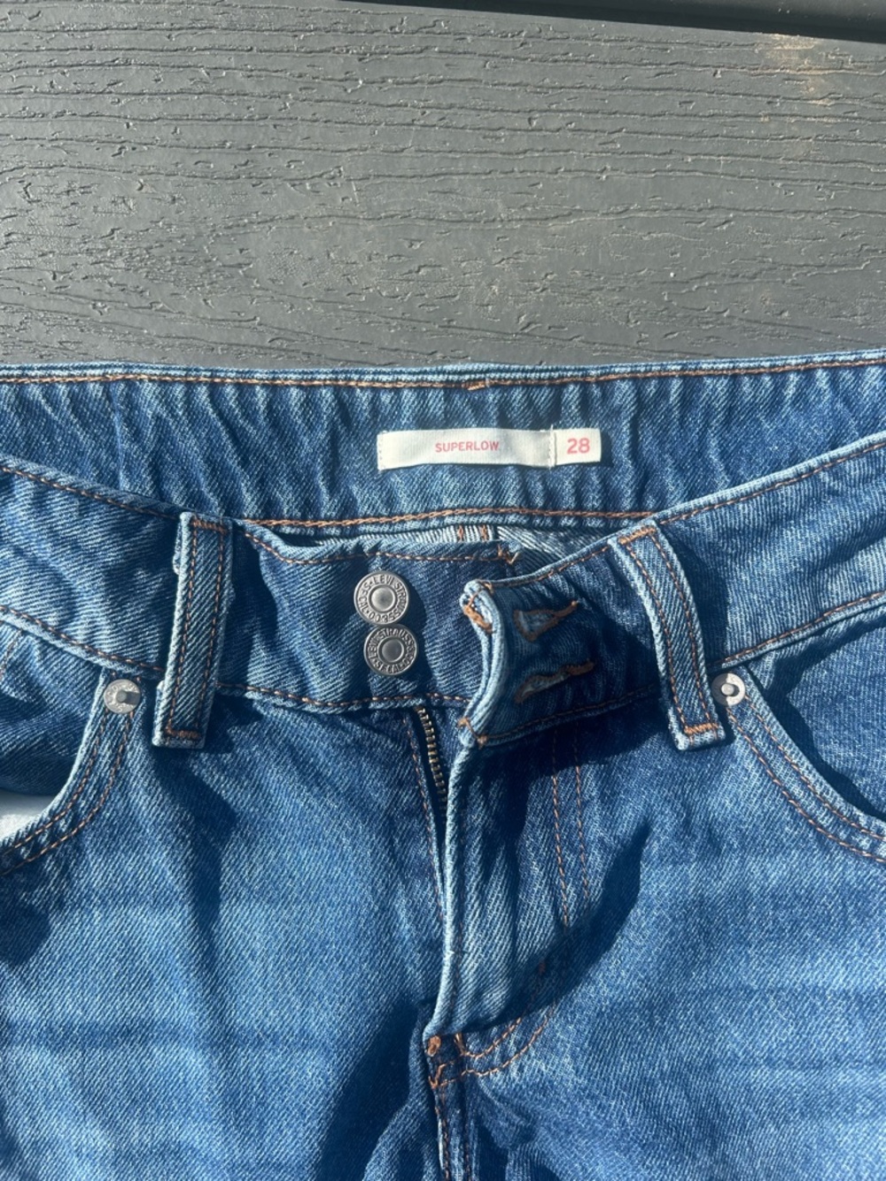 Levi's Straight Leg Low Rise Jeans -